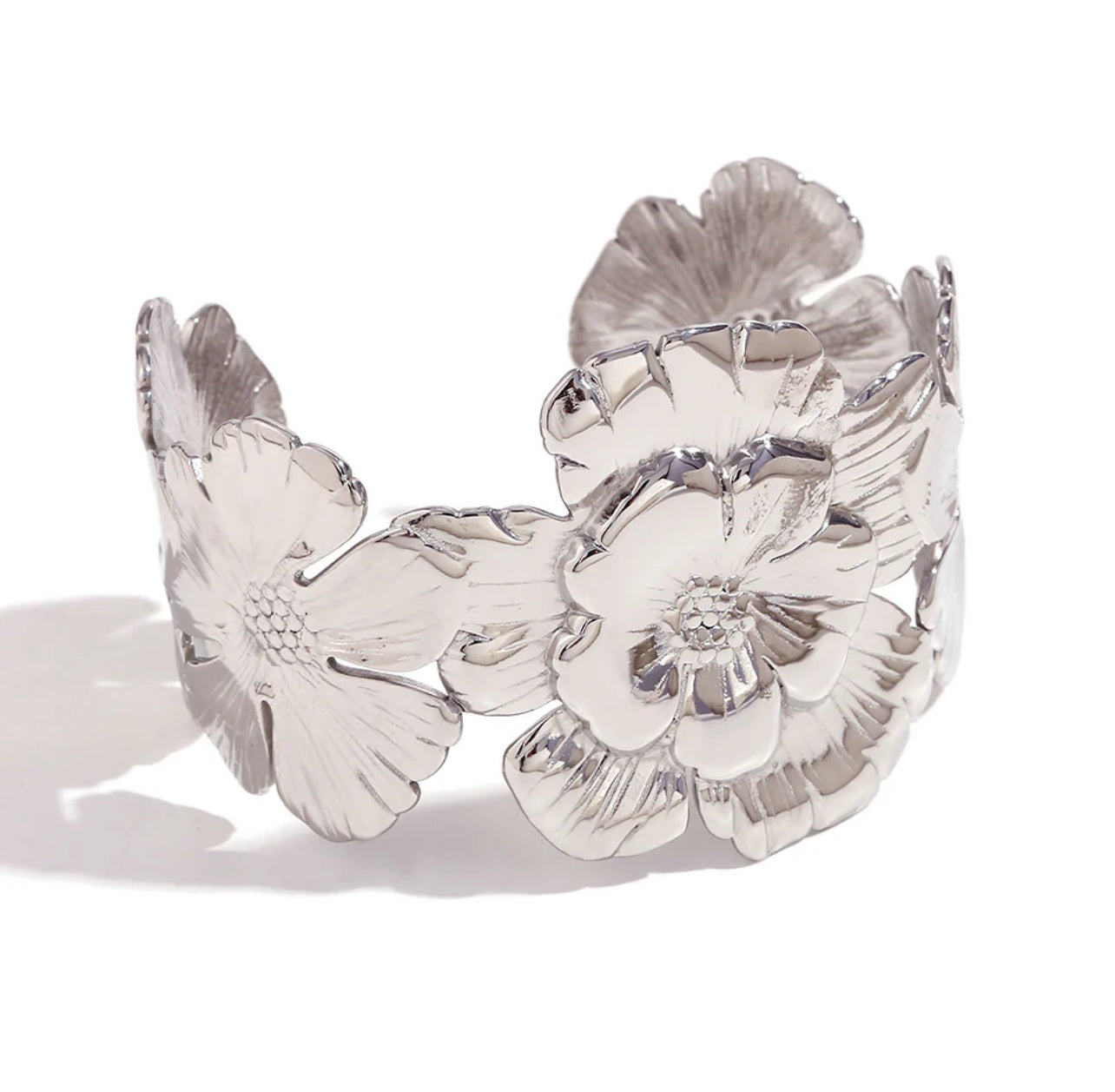 Stainless Steel 18K Gold Plated Flower Bangle