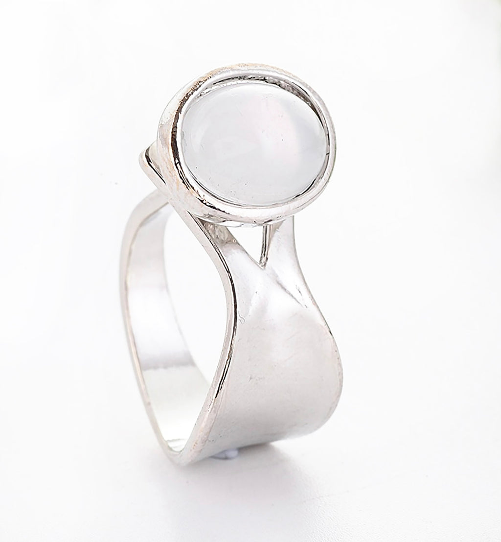 Classic Oval Moonstone Ring